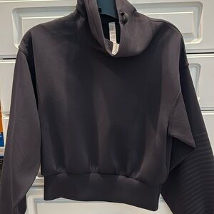 Lululemon sweatshirt